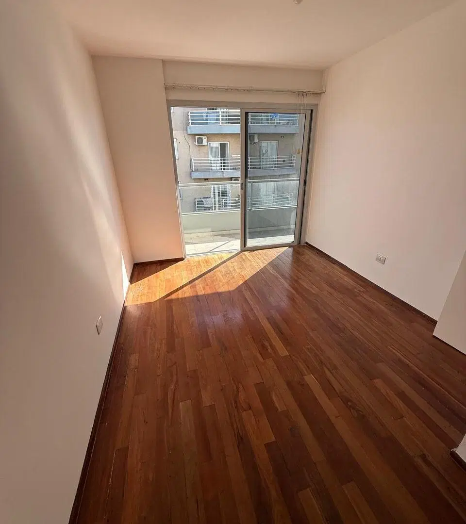 DEPARTAMENTO DE 1 DORMITORIO EN BARRIO ALTO ALBERDI 4
