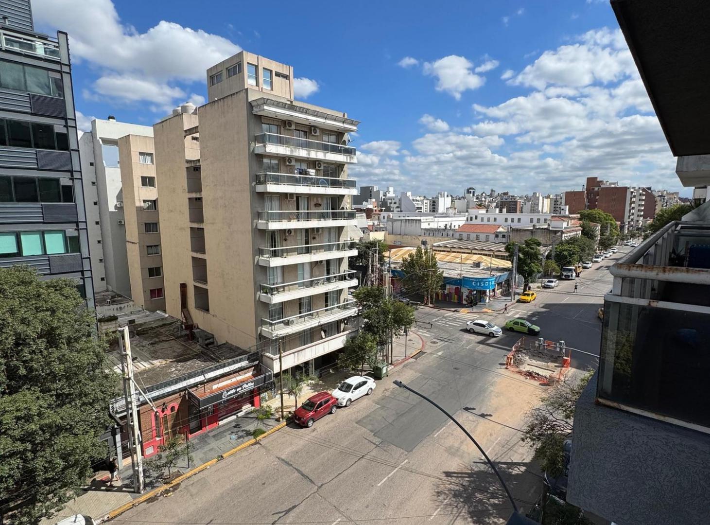 Foto de DEPARTAMENTO EN VENTA GENERAL PAZ 1 DORMI CON BALCON., imagen 3