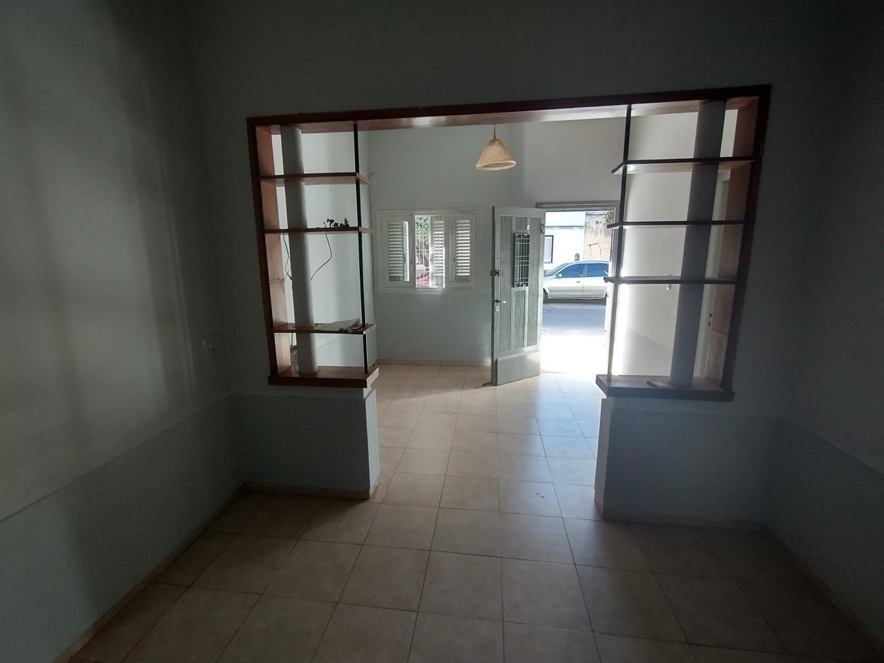 Foto de CASA EN ALQUILER 2 DORMITORIOS CON PATIO-- ALTA CORDOBA., imagen 2