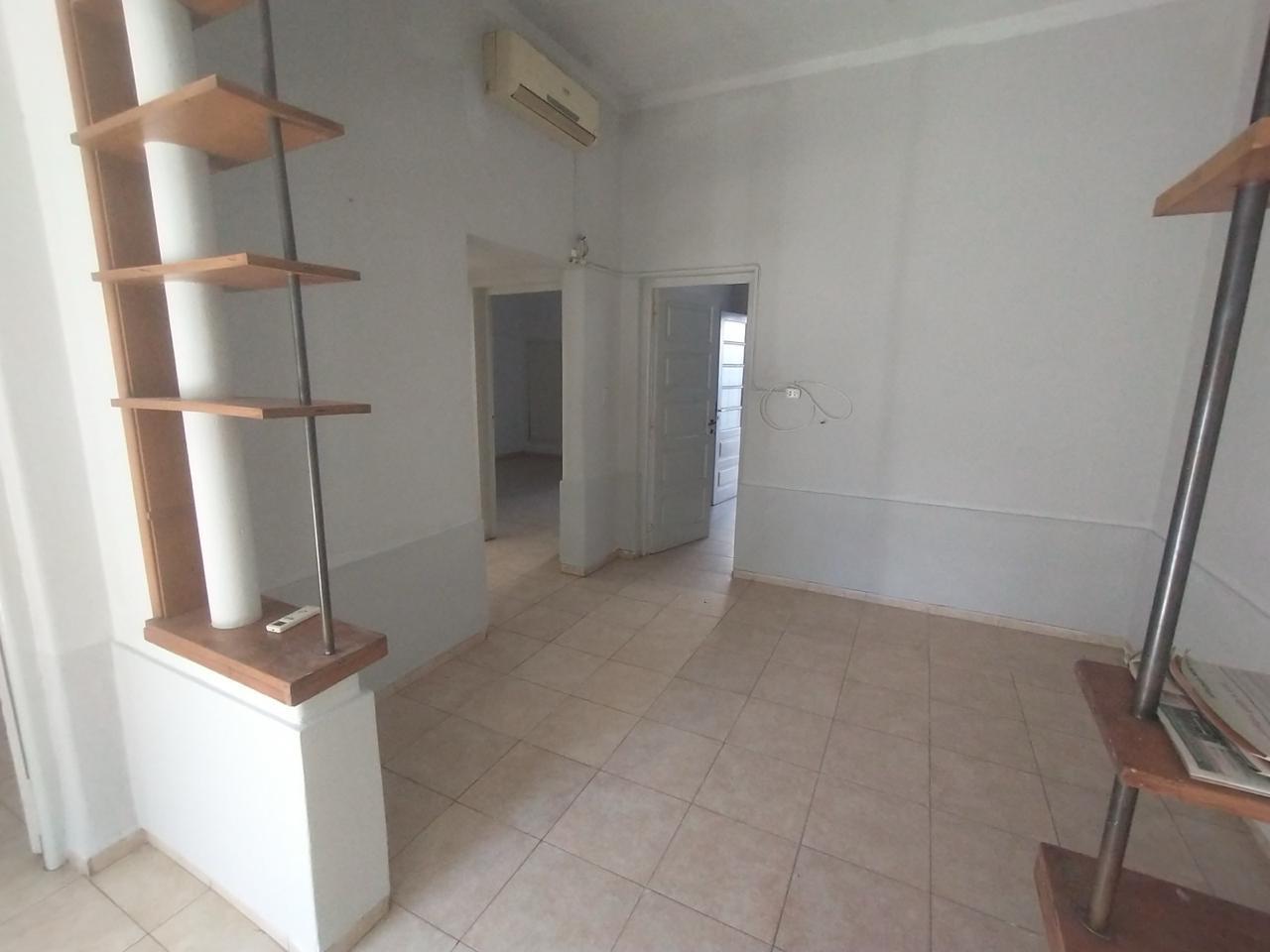 Foto de CASA EN ALQUILER 2 DORMITORIOS CON PATIO-- ALTA CORDOBA., imagen 1