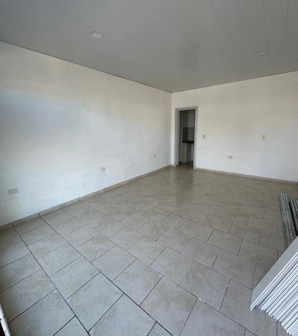 Foto de LOCAL COMERCIAL EN ALQUILER BARRIO RESIDENCIAL AMÉRICA, imagen 4