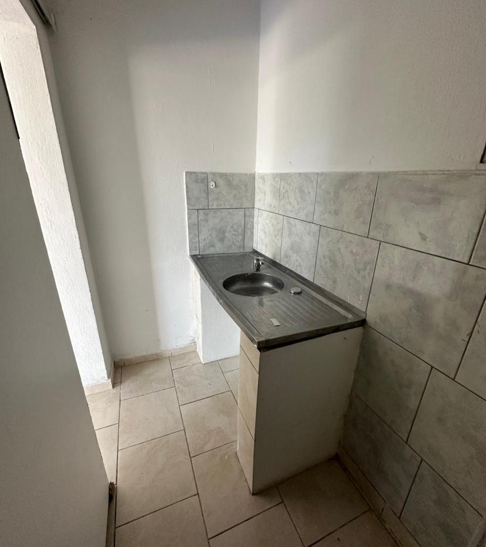 Foto de LOCAL COMERCIAL EN ALQUILER BARRIO RESIDENCIAL AMÉRICA, imagen 5