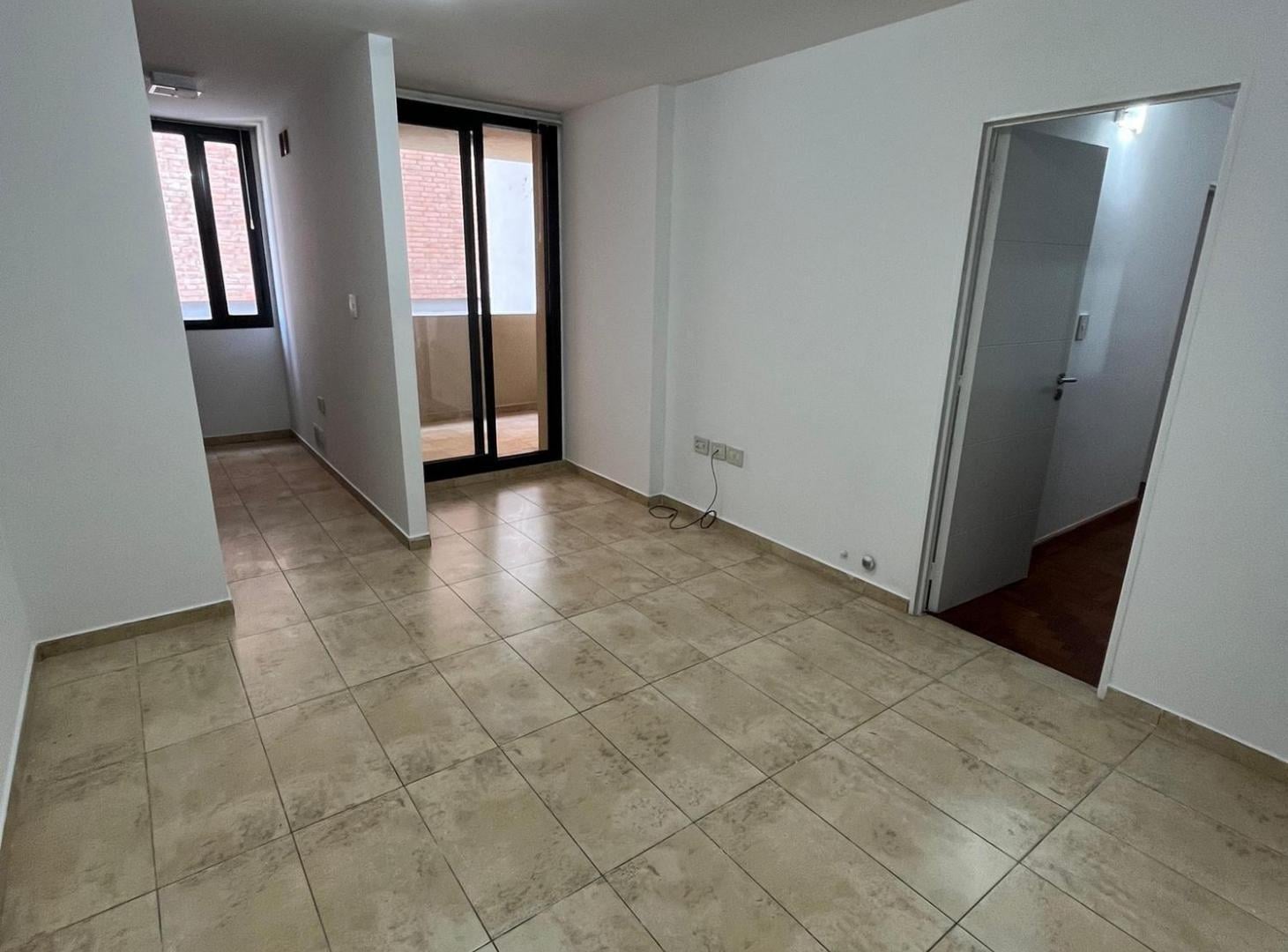 Foto de DEPARTAMENTO EN ALQUILER 2 DORMITORIOS-- BALCÓN--TERRAZA CON ASADOR, imagen 2