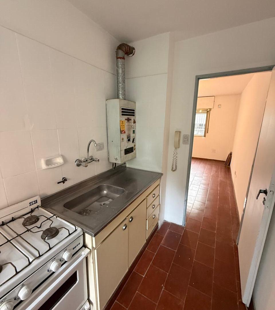 Foto de DEPARTAMENTO DE 1 DORMITORIO BARRIO GUEMES, imagen 3
