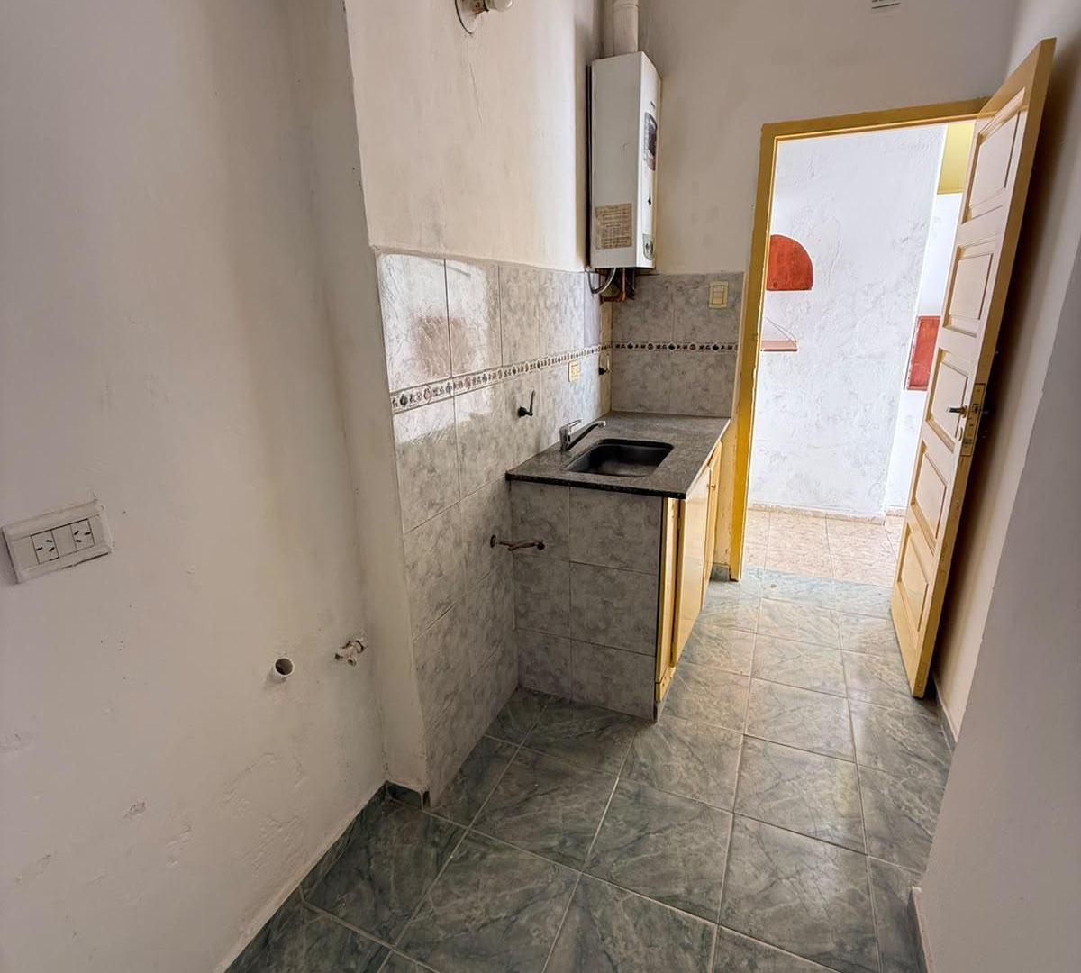 Foto de CASA EN ALQUILER 2 DORMITORIOS BARRIO GENERAL BUSTOS, imagen 1