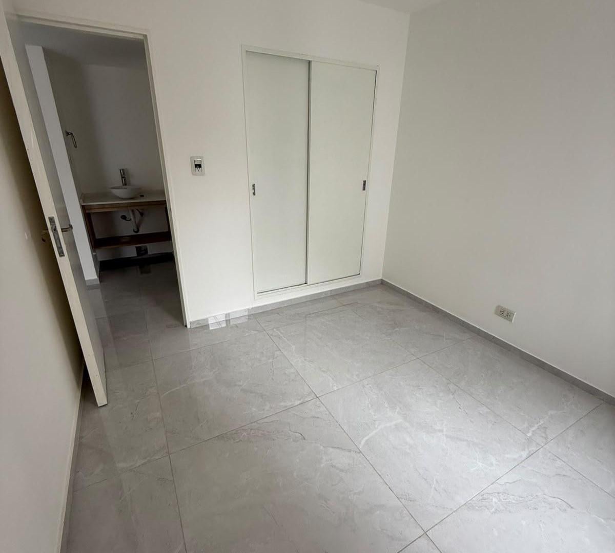 Foto de DEPARTAMENTO DE 1 DORMITORIO EN BARRIO ALBERDI, imagen 5
