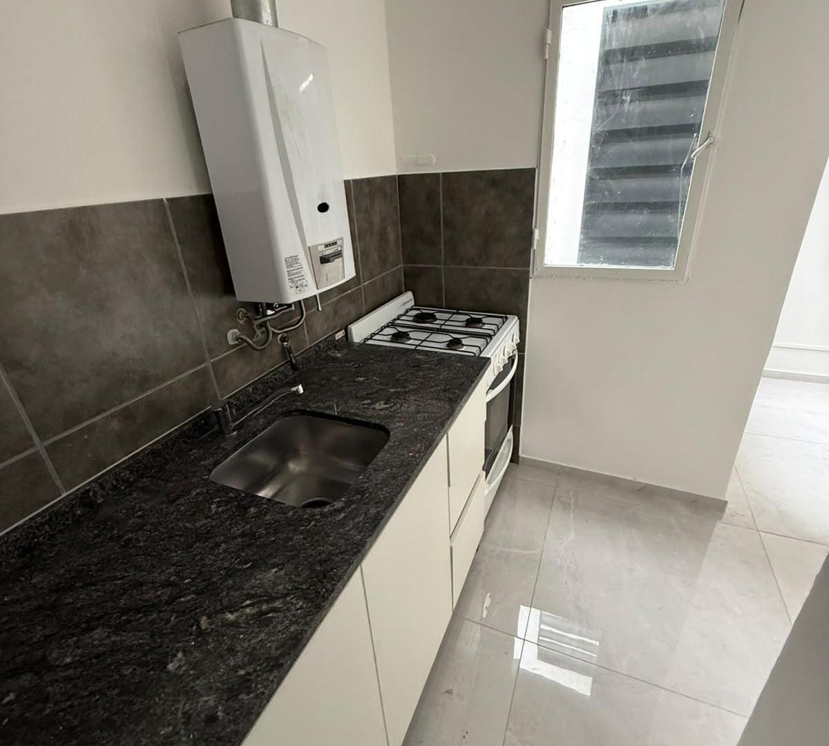 Foto de DEPARTAMENTO DE 1 DORMITORIO EN BARRIO ALBERDI, imagen 4