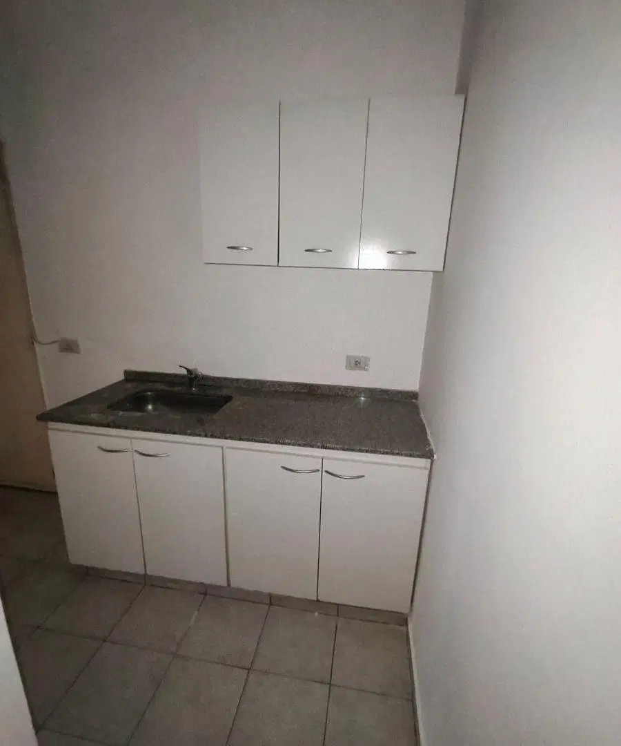 En Alquiler | Oficina Comercial en Nueva Cordoba | A metros del Buen Pastor 5