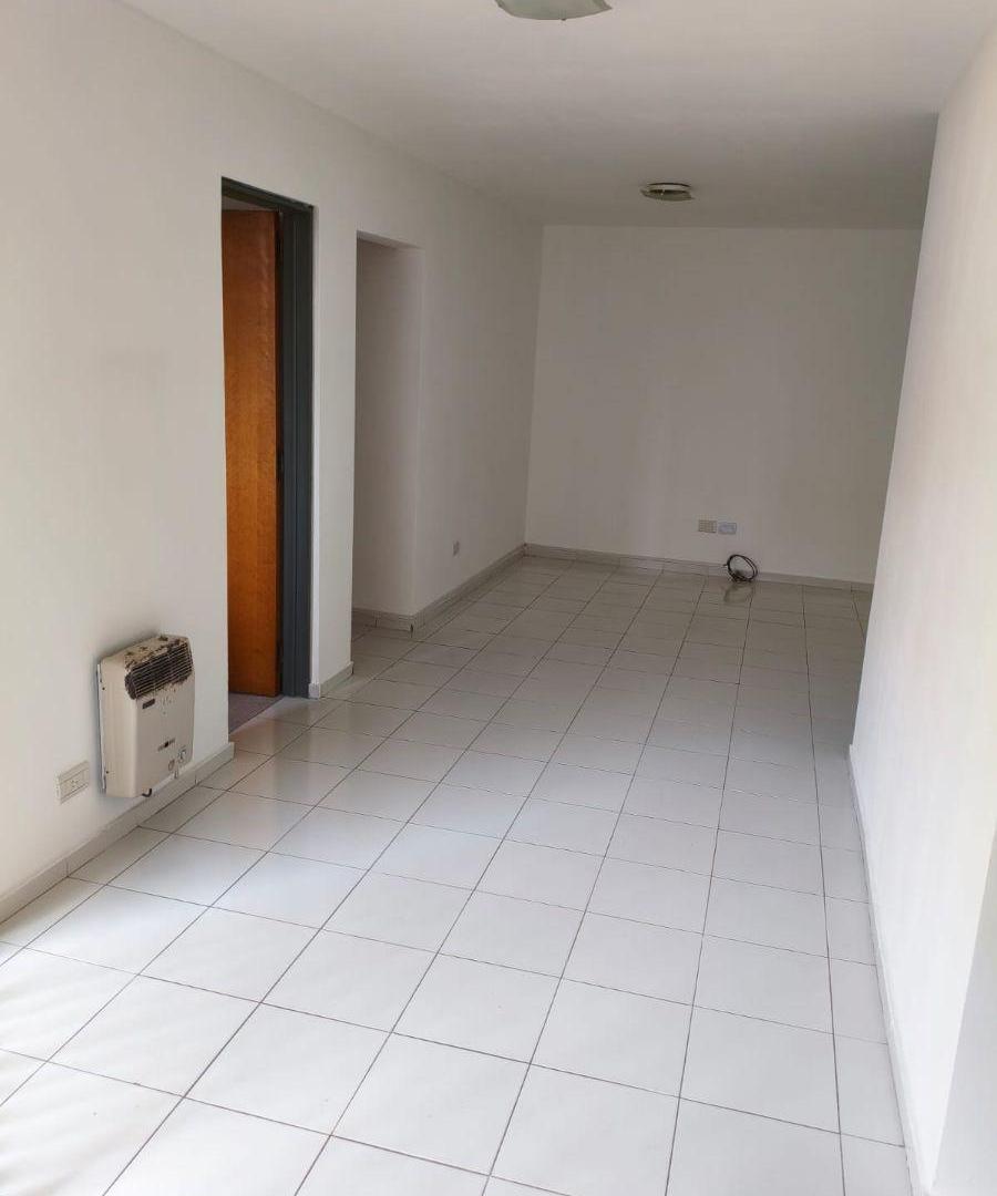 Foto de En Alquiler dpto de 1 Dormitorio con balcón | B° Alberdi, imagen 4