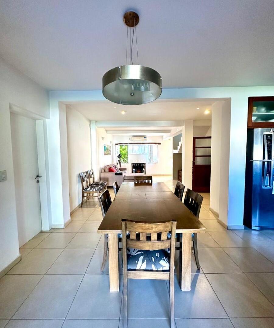 Foto de CASA EN VENTA ARGUELLO PILETA 3 DORMITORIOS, imagen 3