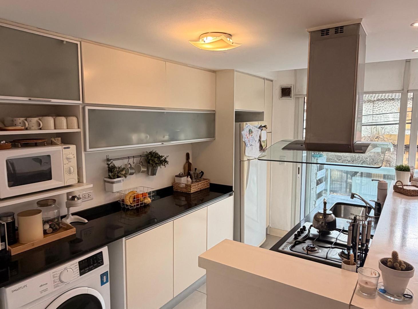 Departamento semipiso de 3 ambientes con cochera doble en Zona Aldrey