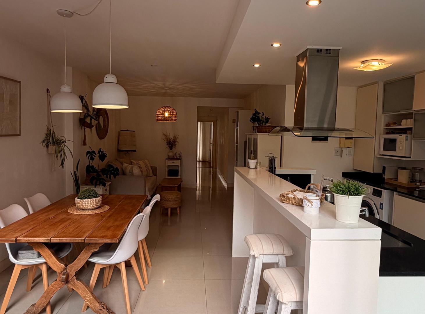 Foto de Departamento semipiso de 3 ambientes con cochera doble en Zona Aldrey, imagen 3