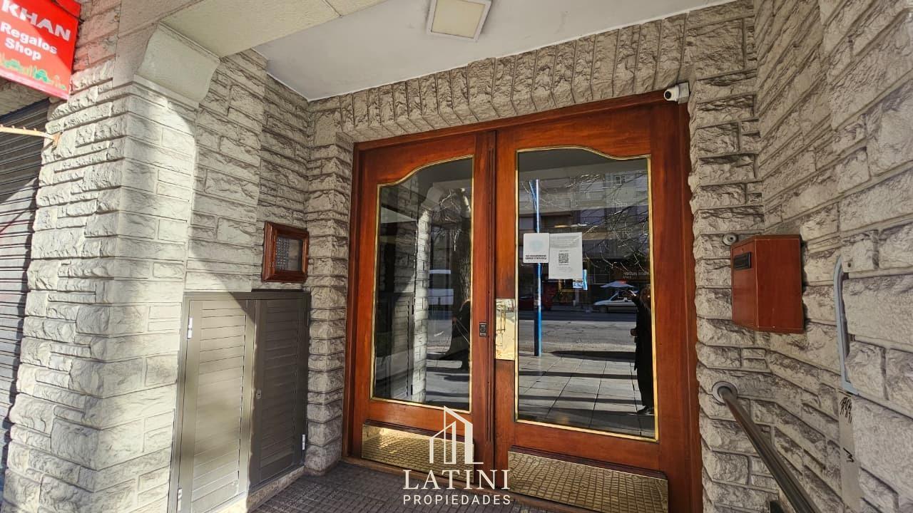 Foto de Venta Departamento 1 Ambiente Reciclado en el Centro., imagen 5