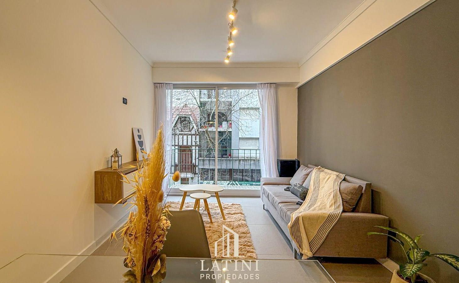 Foto de Venta Departamento Dos Ambientes Con Dependencia Reciclado, imagen 1
