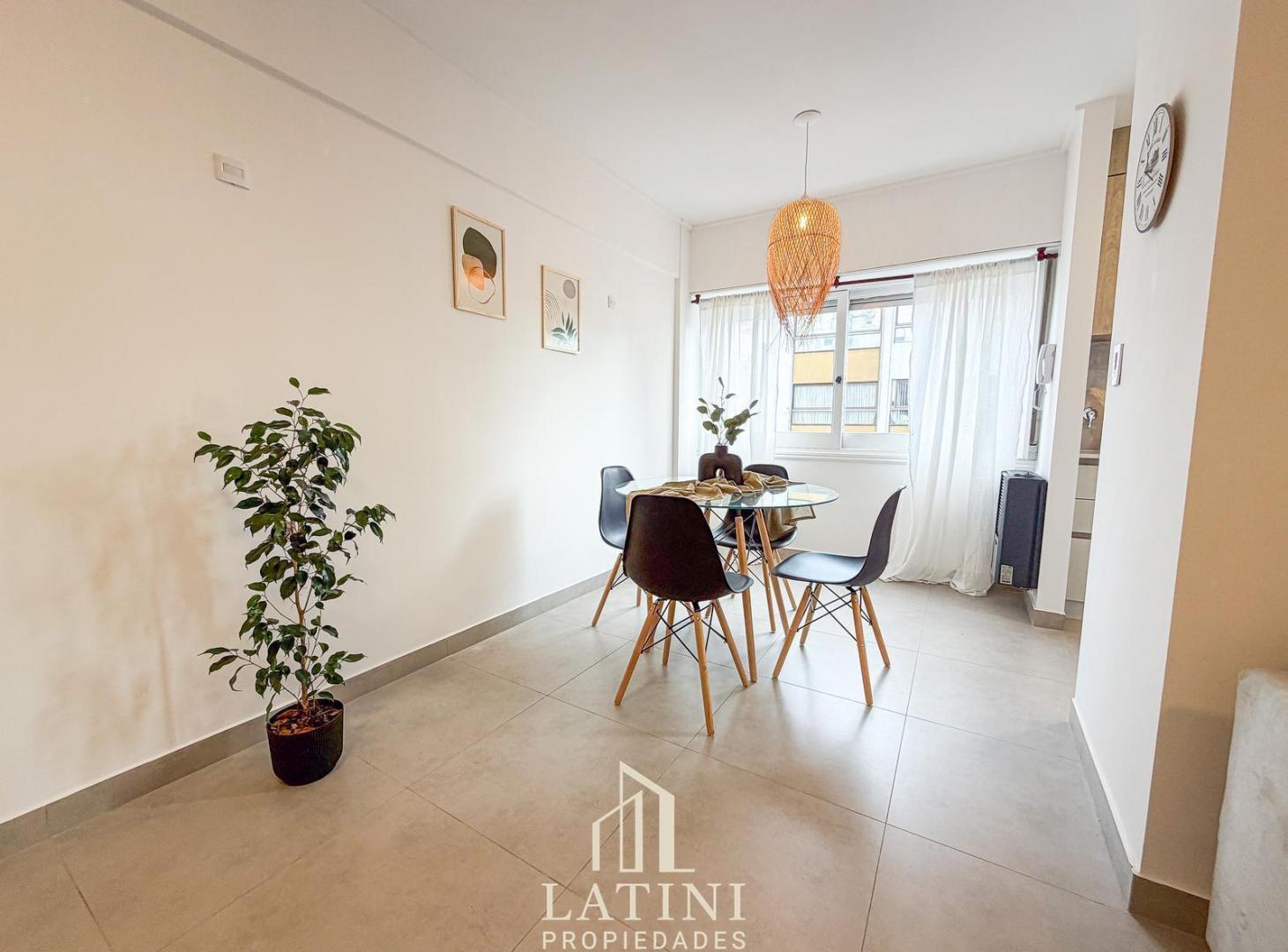 Foto de Venta Departamento 2 Ambientes Reciclado en el Centro, imagen 4