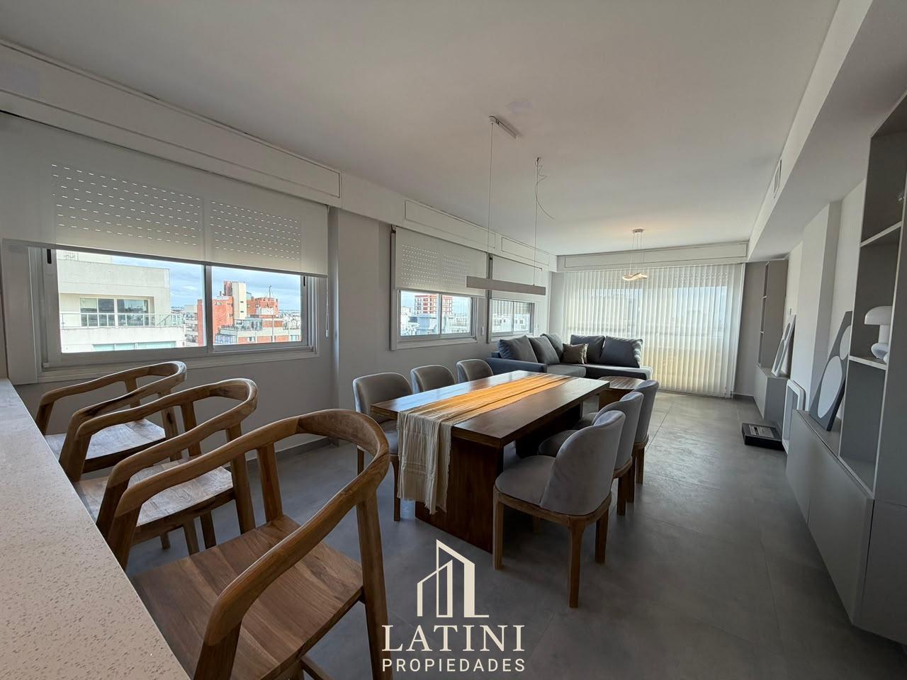 Foto de Venta Departamento 4 Ambientes Reciclado c/cochera en el Centro, imagen 1