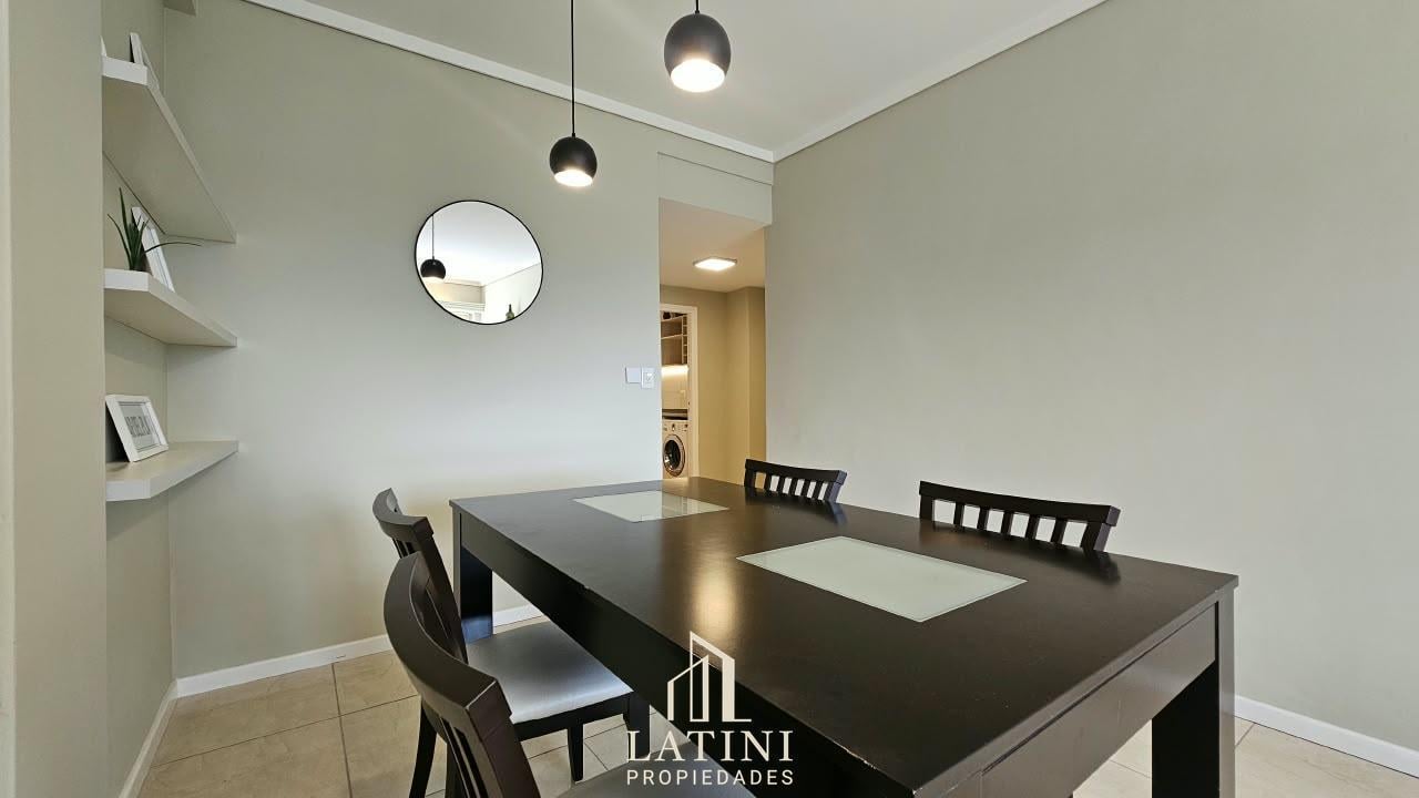 Foto de Venta Departamento 2 Ambientes Reciclado c/ vista a Plaza Colon, imagen 5