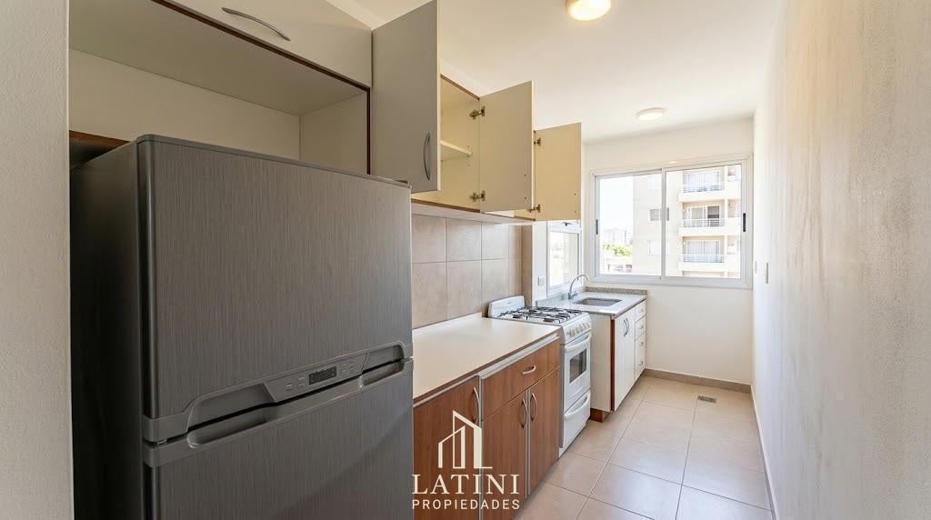 Foto de Venta Departamento 1 Ambiente Reciclado en el Centro, imagen 2
