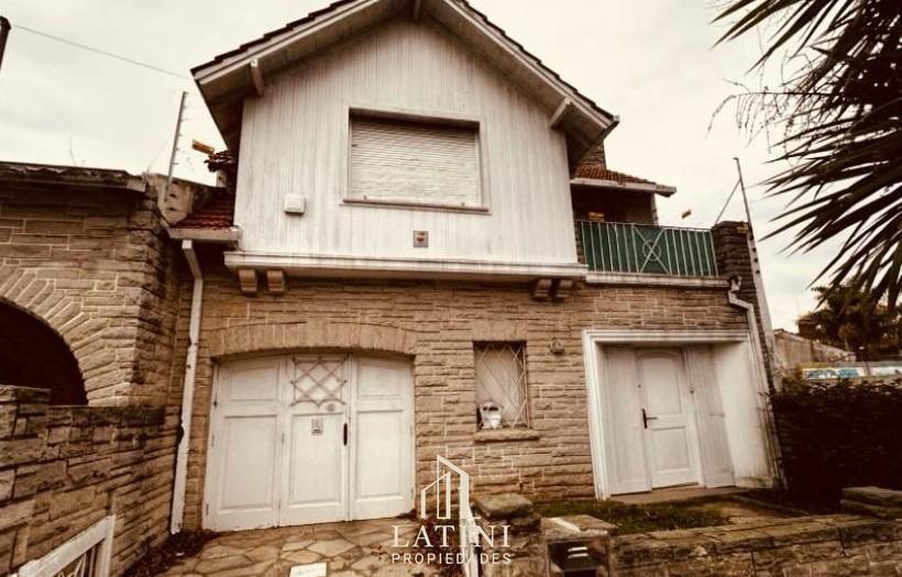 Foto de Venta Chalet Ideal Uso Profesional en Guemes, imagen 1