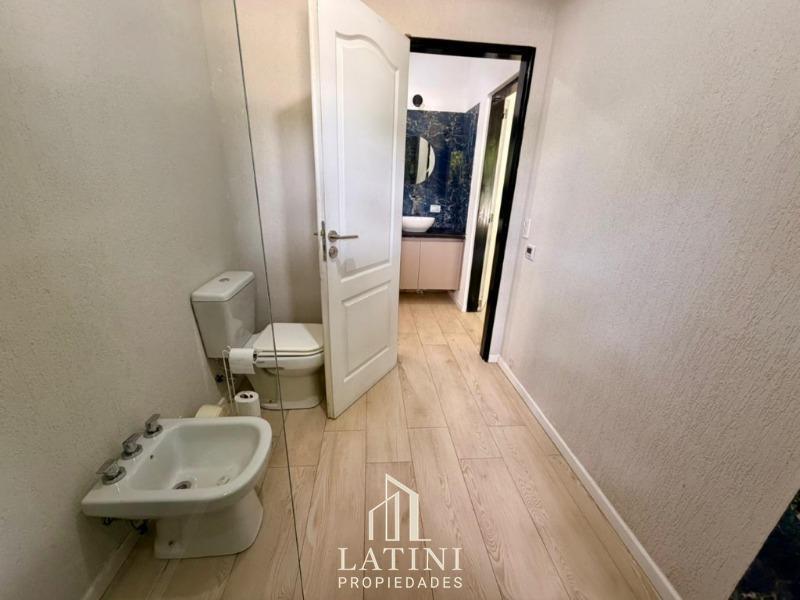 Foto de Venta Casa Tres Ambientes Con Pileta en Barracas de San Benito, imagen 5