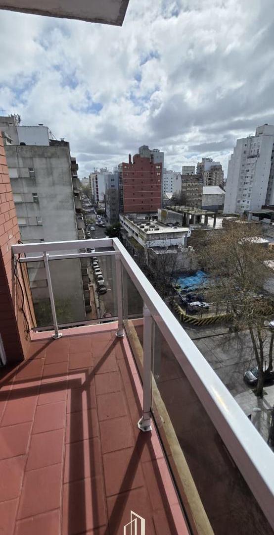 Foto de Venta Departamento 2 Ambientes Frente con Dependencia, imagen 2