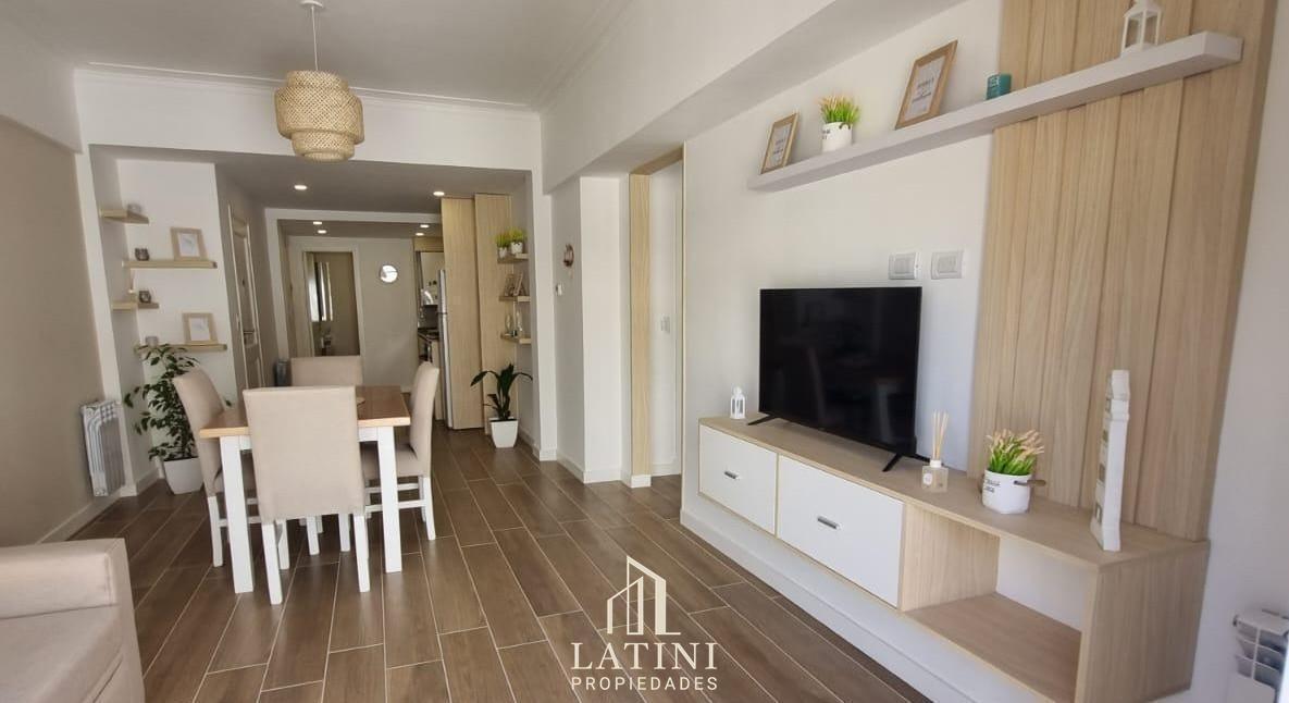 Foto de Venta Departamento Tres Ambientes Reciclado Con Balcón, imagen 1