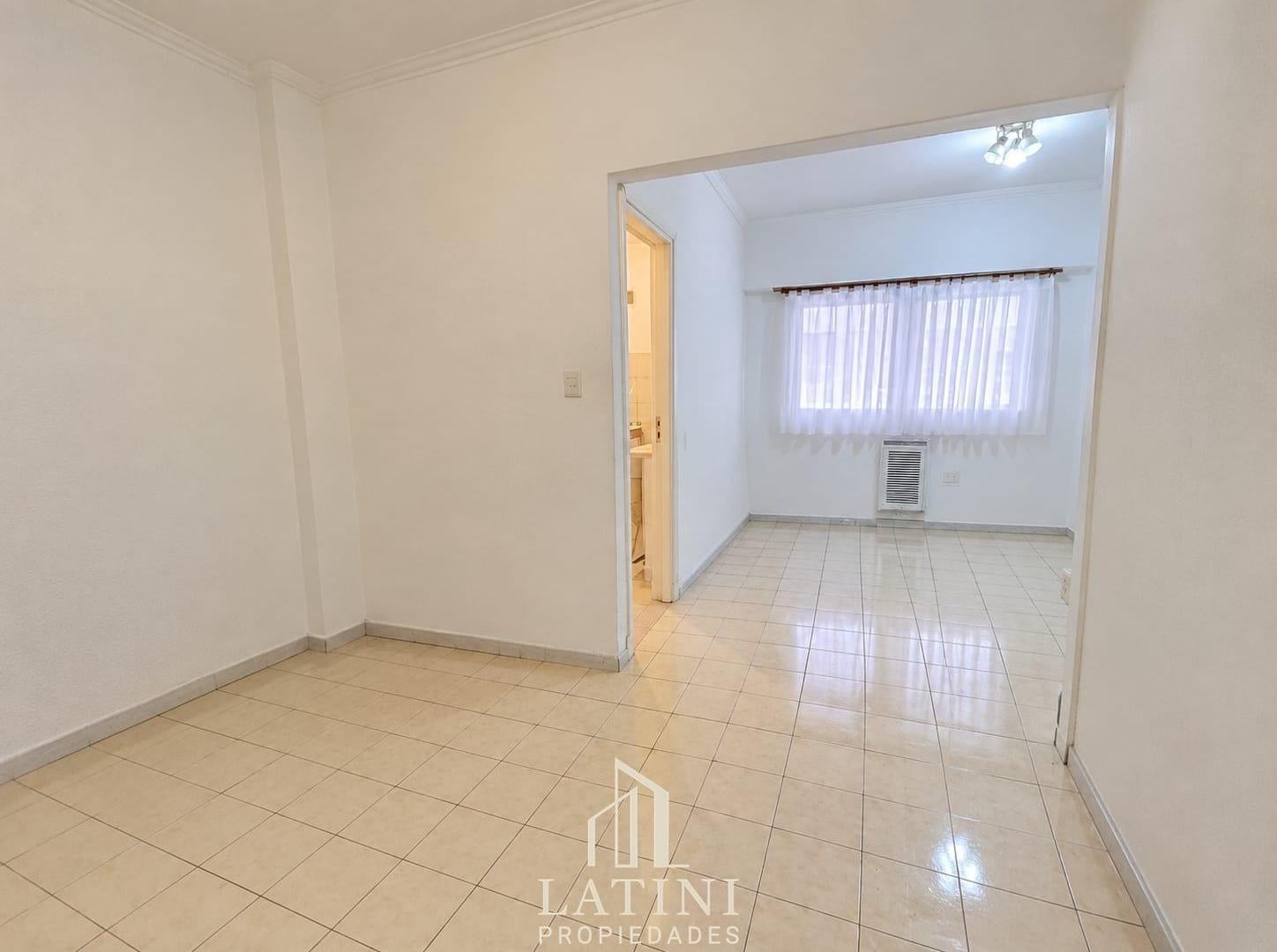 Foto de Venta Departamento 1 Ambiente En Centro Contrafrente, imagen 1