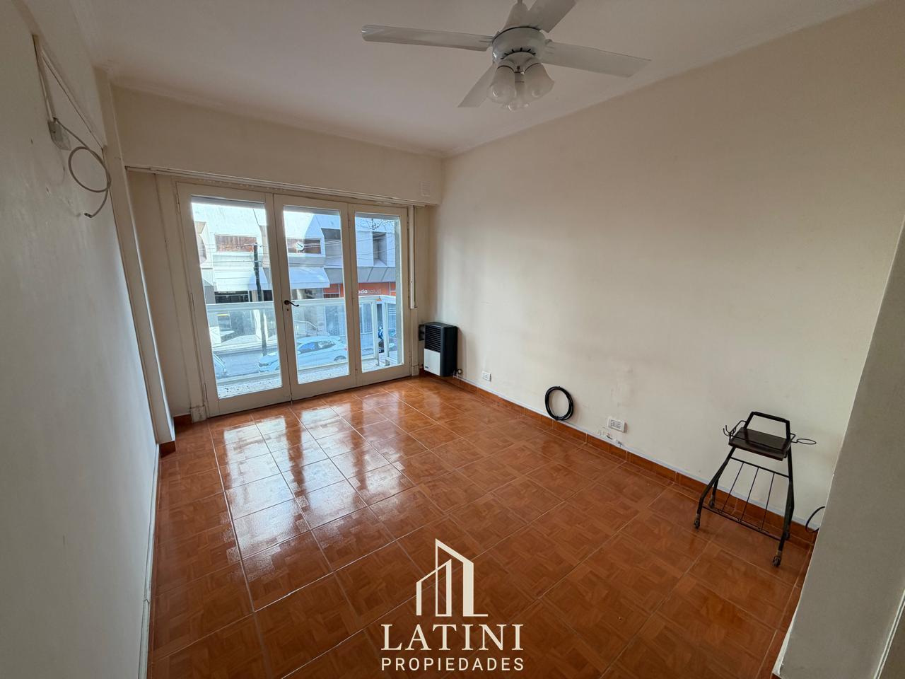 Foto de Venta Departamento 2 Ambientes a la Calle, imagen 4
