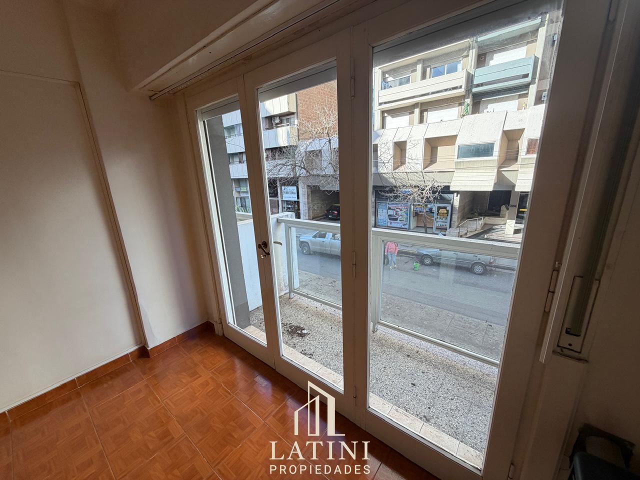 Foto de Venta Departamento 2 Ambientes a la Calle, imagen 5