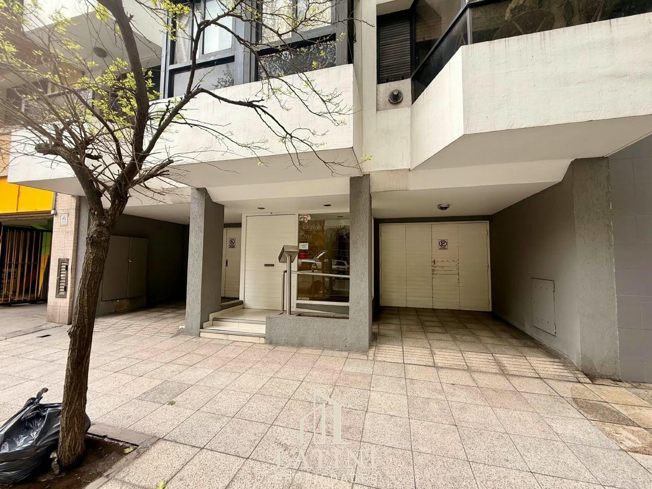 Foto de Venta Semipiso 2 Ambientes, Balcón y Baulera, La Perla, imagen 3