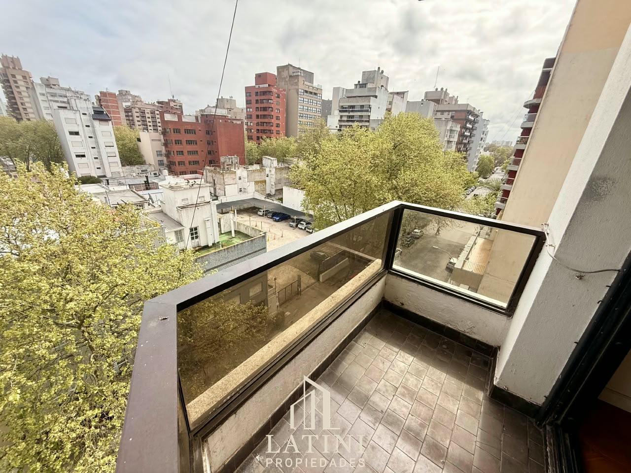 Foto de Venta Semipiso 2 Ambientes, Balcón y Baulera, La Perla, imagen 5
