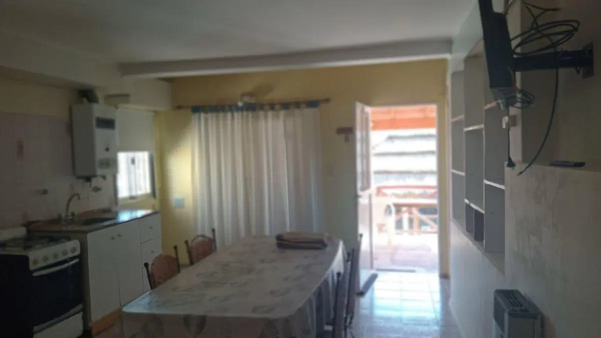 Alquiler anual departamento amoblado en complejo 4
