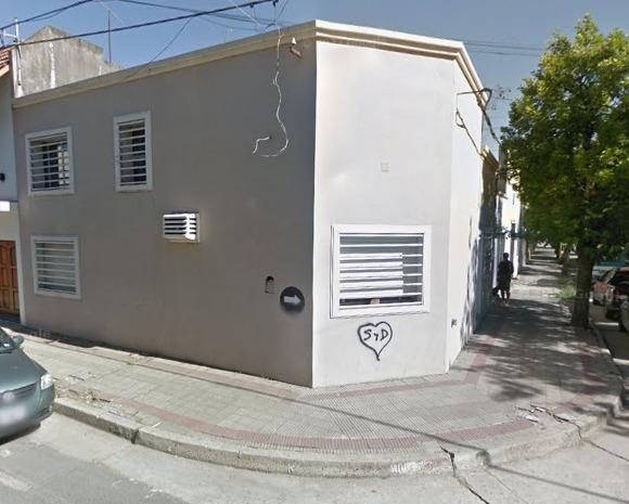 Venta Casa en Esquina Centro de La Ciudad de Gualeguaychú 4