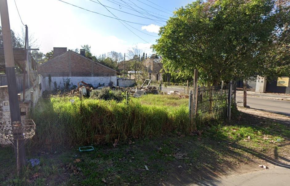 Venta Terreno en Esquina Malvinas Argentinas 1