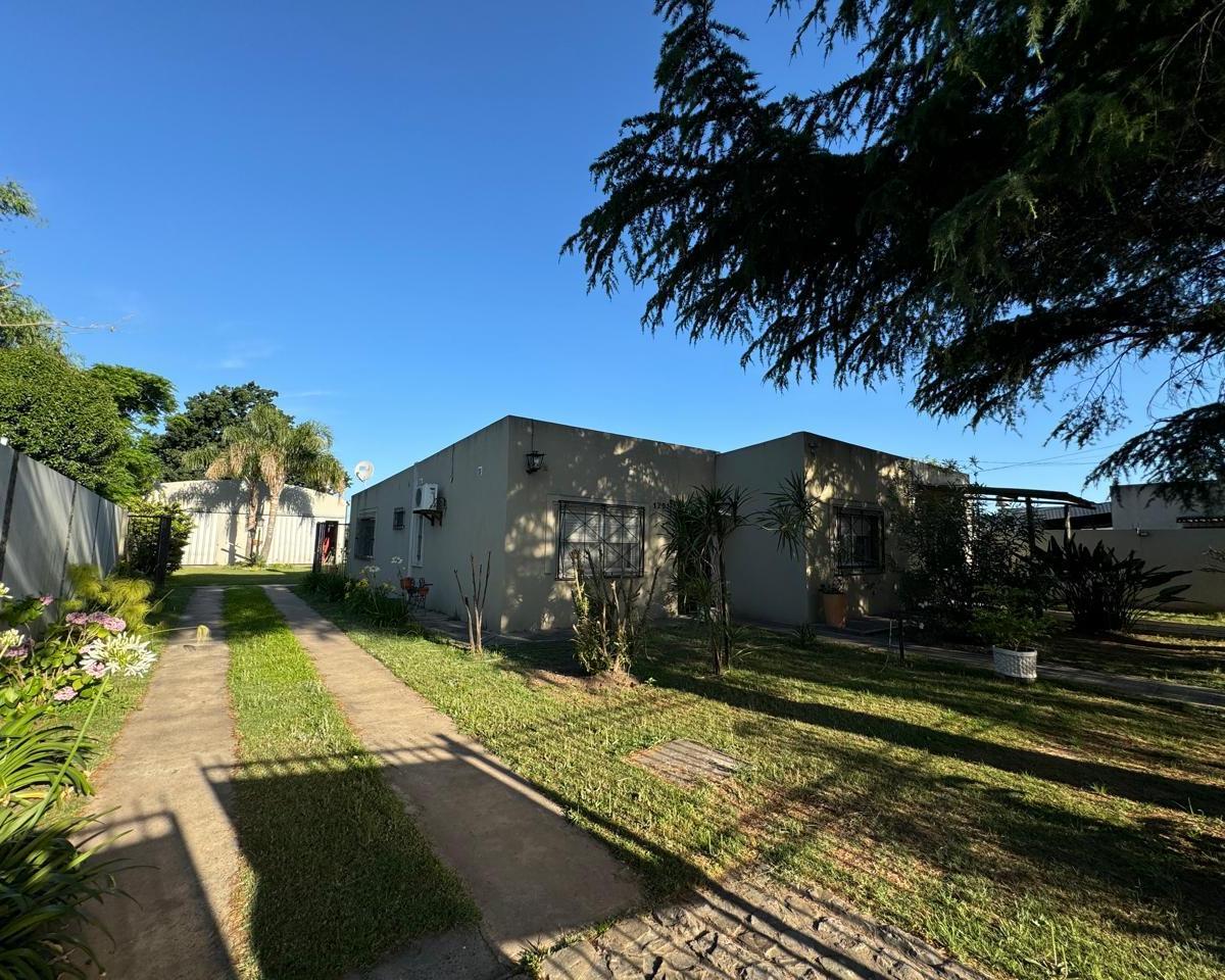 Venta de Casa en Calle Cura Gordillo, Gualeguaychú - 4 Dorm. 5