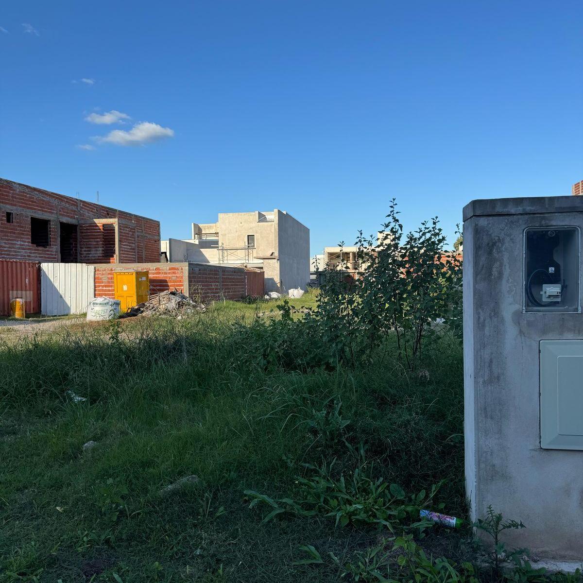 Venta Terreno de 317 m² con Todos Los Servicios en Gualeguaychú 3