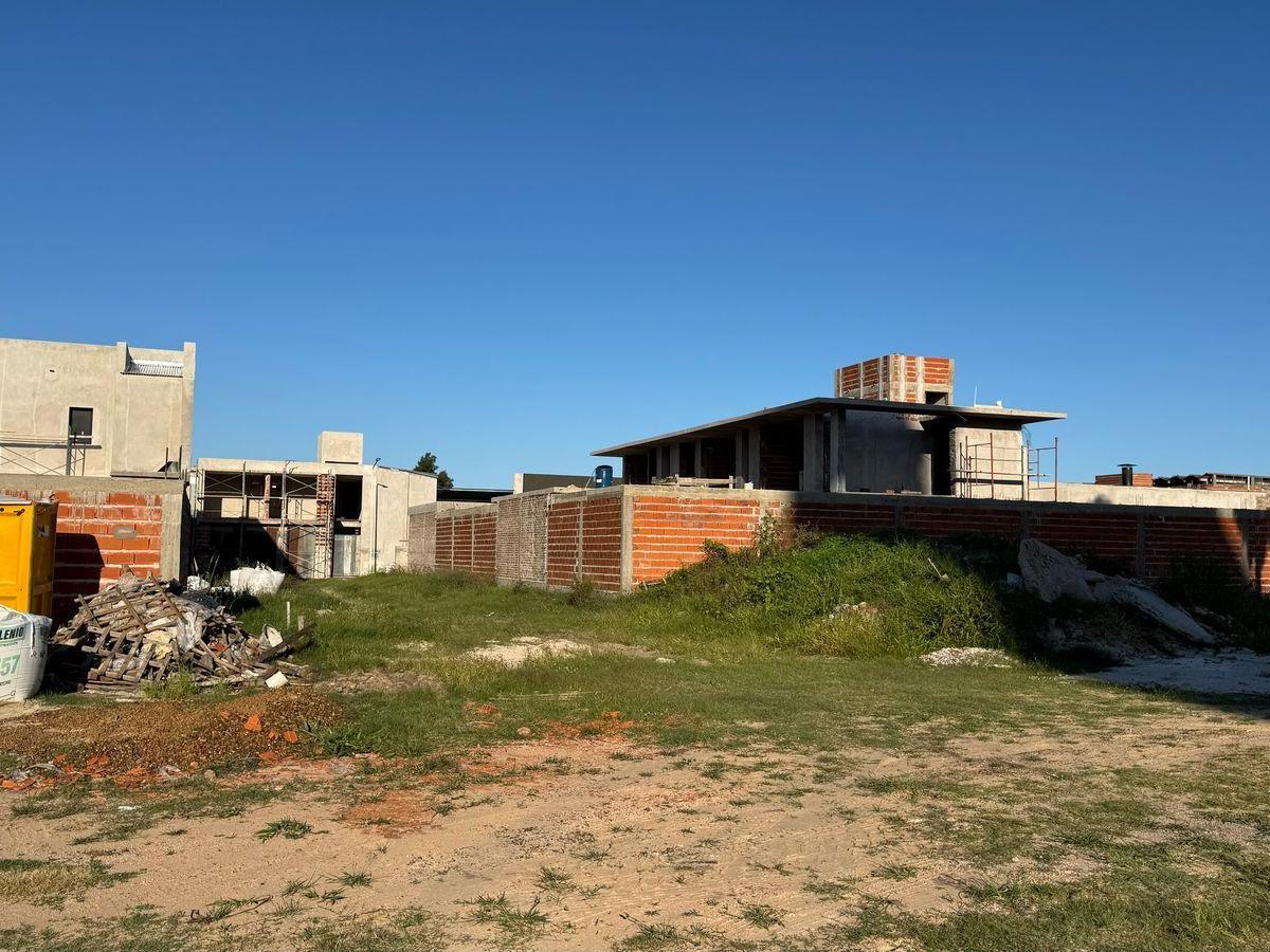 Venta Terreno de 317 m² con Todos Los Servicios en Gualeguaychú 5
