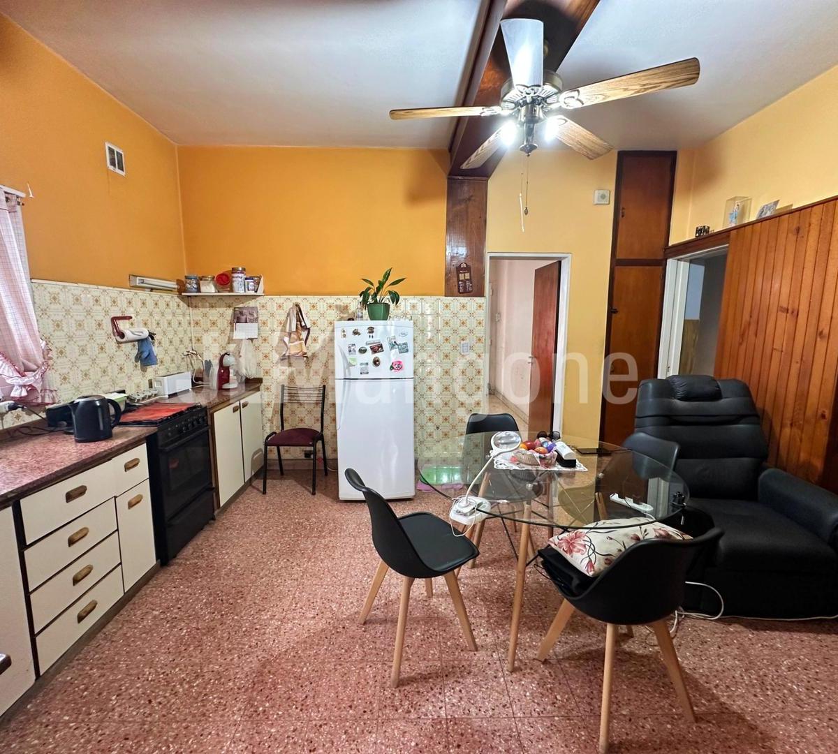 Foto de Casa 3 ambientes con cochera y patio, imagen 2