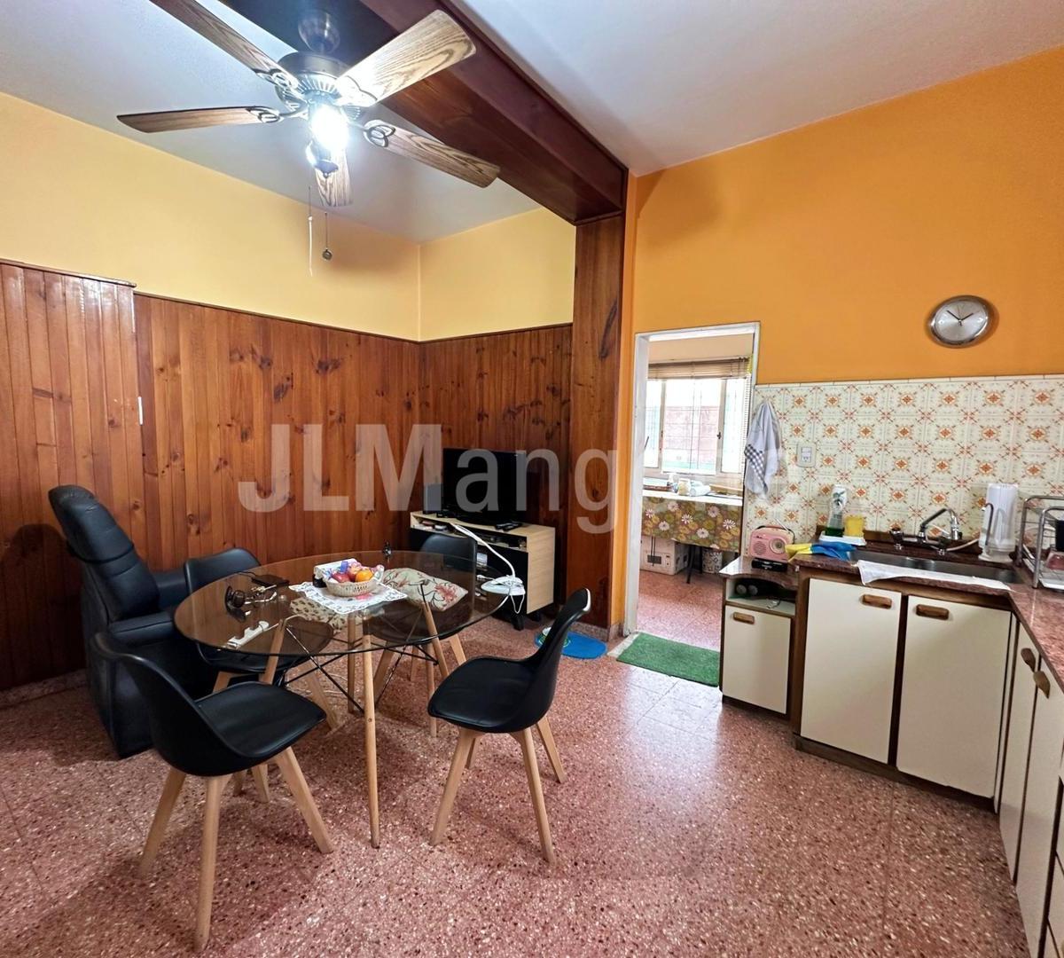 Foto de Casa 3 ambientes con cochera y patio, imagen 3
