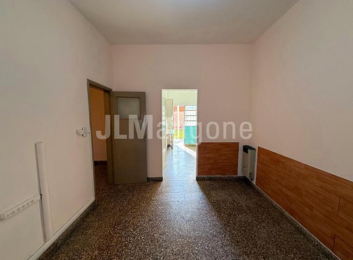 Casa 3 ambientes con parque y terraza 3