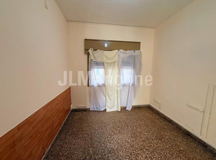 Casa 3 ambientes con parque y terraza 1