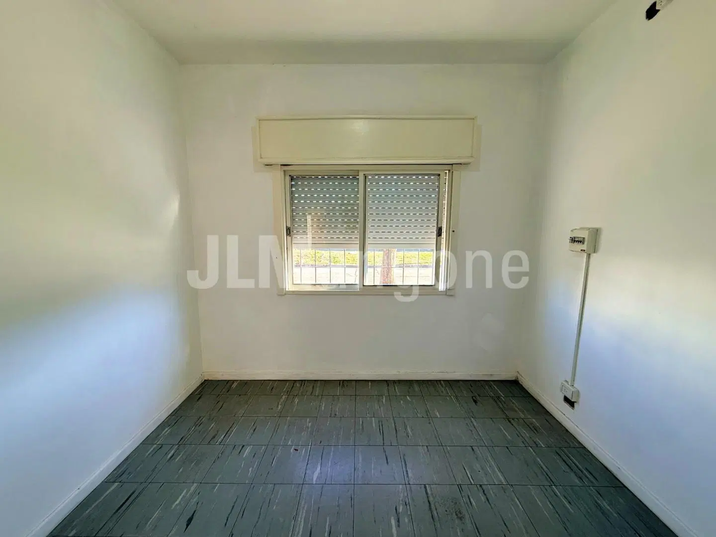 Casa 3 ambientes con cocheras y parque 3
