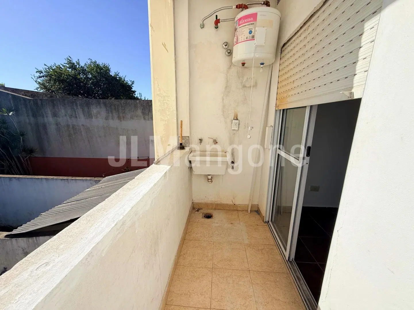 Departamento 2 ambientes con balcon 3