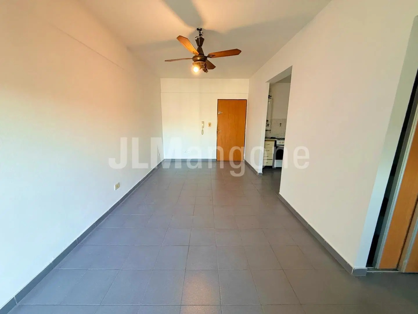 Departamento 2 ambientes con balcon 4