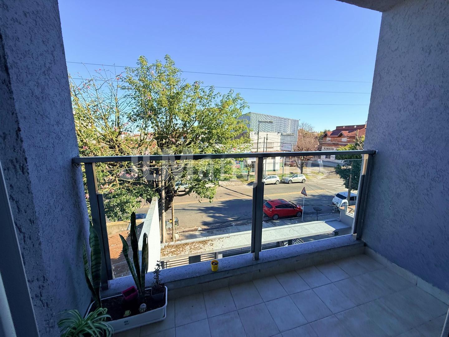 Departamento 1 ambiente con balcon