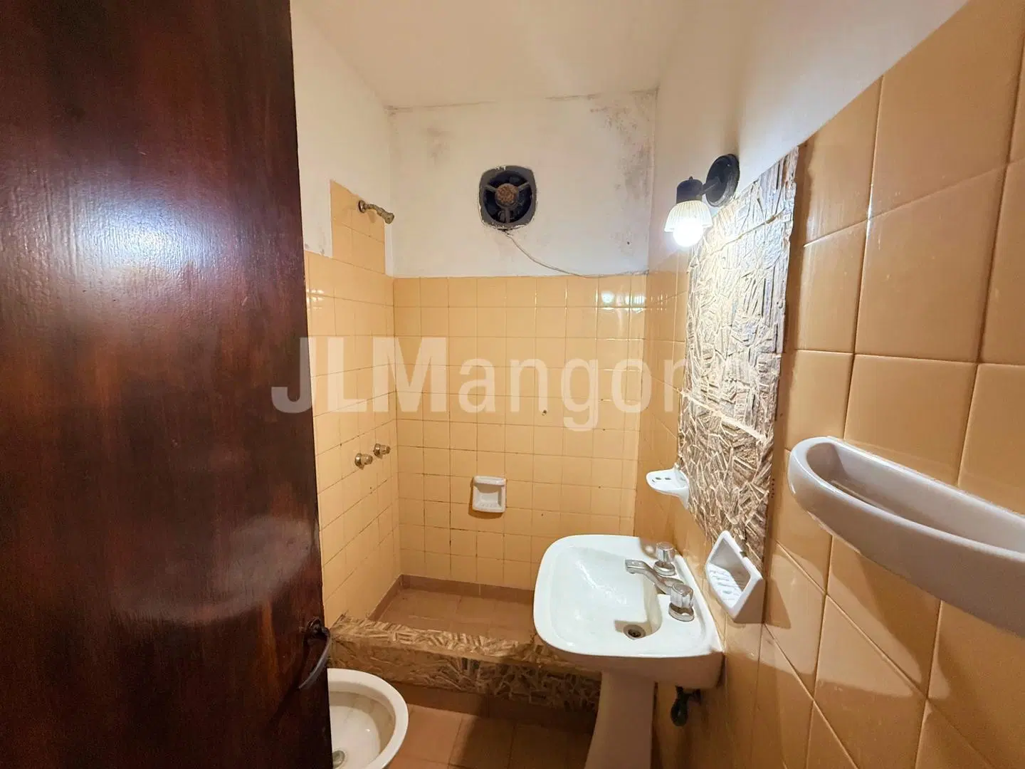 Departamento 2 ambientes con balcon frances 5
