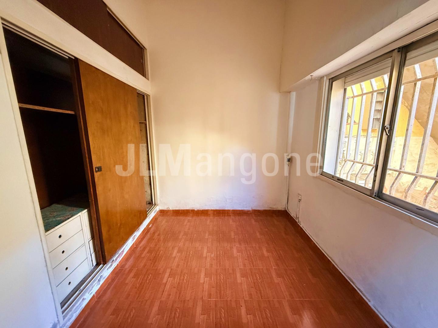 Foto de Casa 4 amb con cochera, patio y terraza (a refaccionar), imagen 5