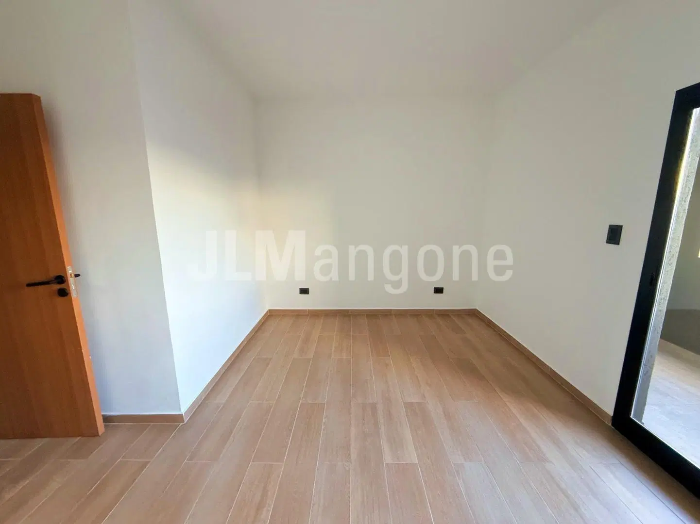 Semipiso 2 1/2 ambientes con doble balcon 3