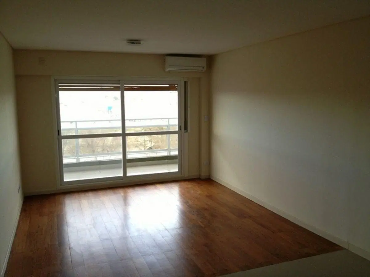 Vende Departamento 2 DORMITORIOS Apto Crédito en Centro, Neuquén 3