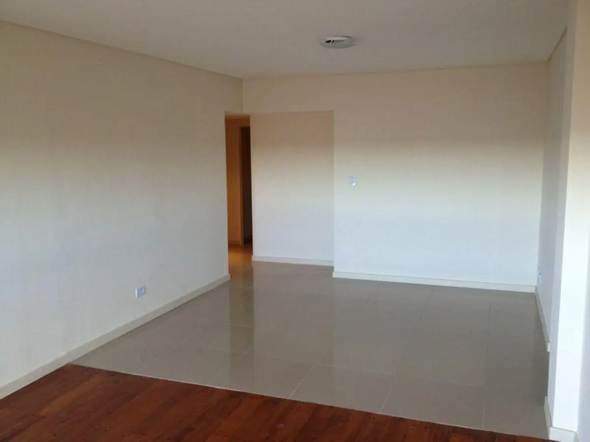 Vende Departamento 2 DORMITORIOS Apto Crédito en Centro, Neuquén 2